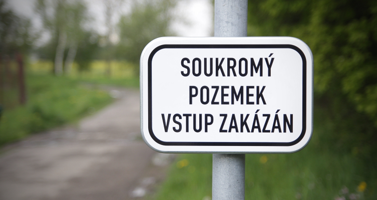 soukromy-pozemek